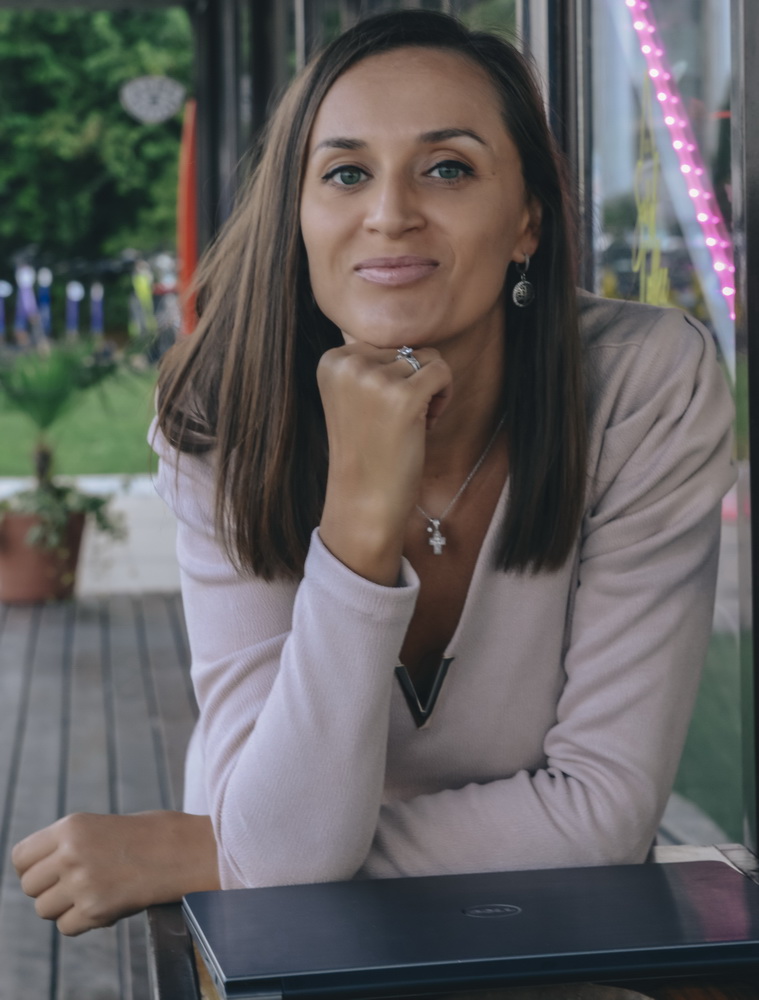 Алёна Шефина